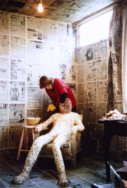 Jadalna wystawa w Tate Britain 02 Documentation Of Preparation For An Edible Family In A Mobile Home By Bobby Baker 1976 Photo Andrew Whittuck  tate britain