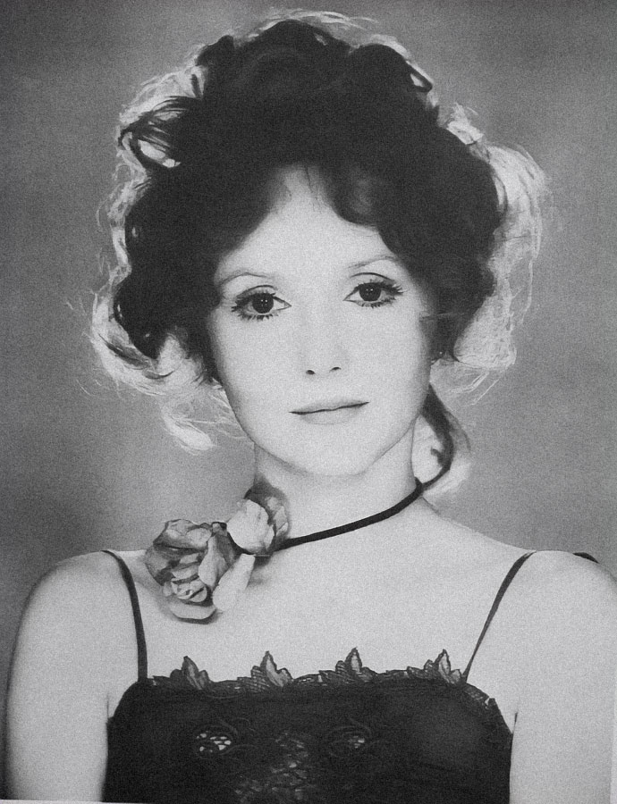 Fotografka Zofia Nasierowska - życie przez obiektyw Elżbieta Starostecka Fotografka Zofia Nasierowska  zofia nasierowska