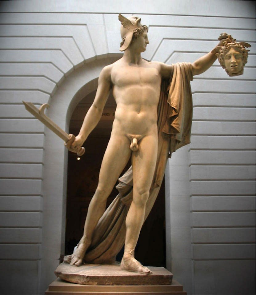 34 najsłynniejsze rzeźby wszech czasów 25 Antonio Canova Perseus With The Head Of Medusa  najsłynniejsze rzeźby